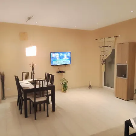 Ahr-weinbergblick * باد نوينهار اهرفيل