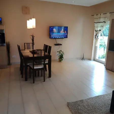 Ahr-weinbergblick * باد نوينهار اهرفيل