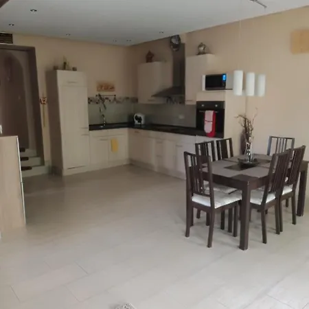 Ahr-weinbergblick باد نوينهار اهرفيل